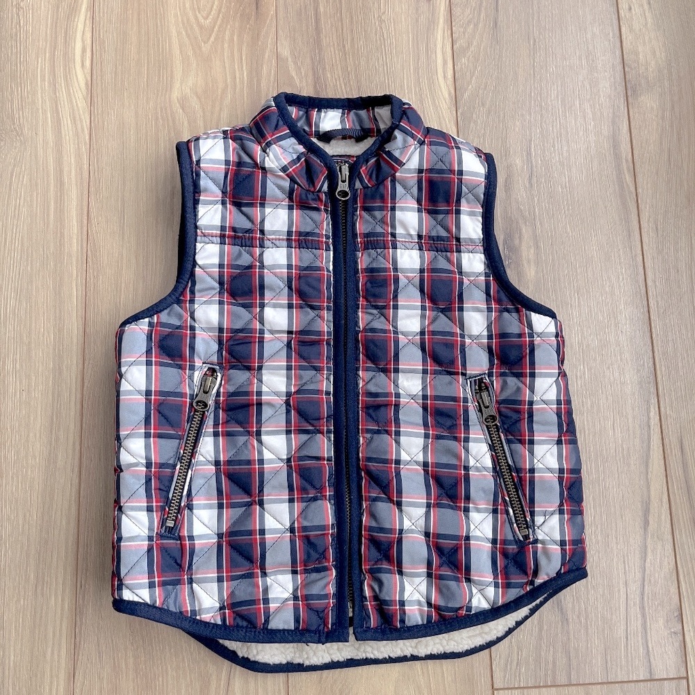 Kids gap plaid vest size 5T